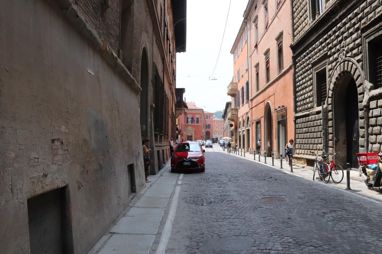 Lovely Studio D'Azeglio By Studio Vita Bologna Luaran gambar
