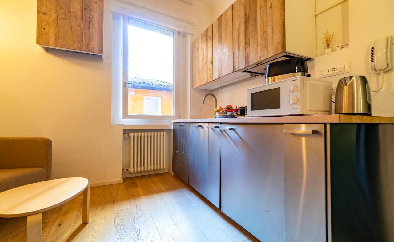 Lovely Studio D'Azeglio By Studio Vita Bologna Luaran gambar