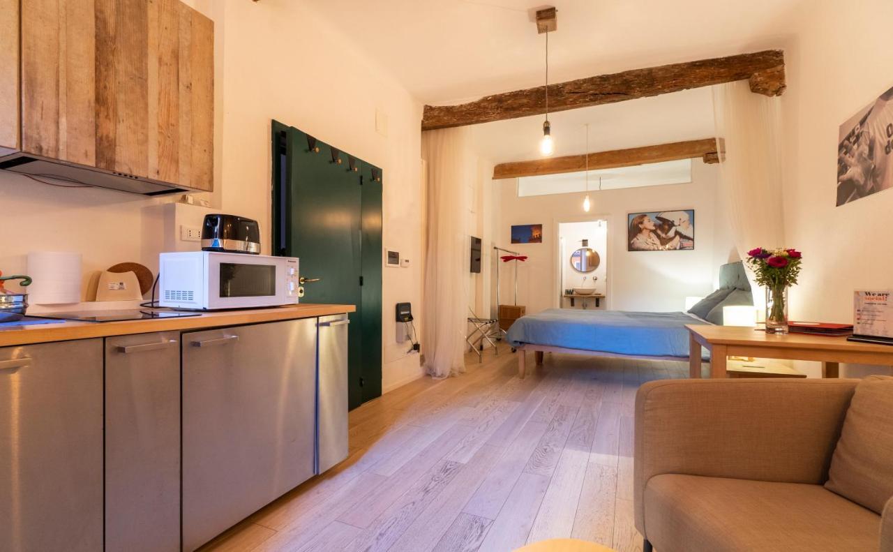 Lovely Studio D'Azeglio By Studio Vita Bologna Luaran gambar