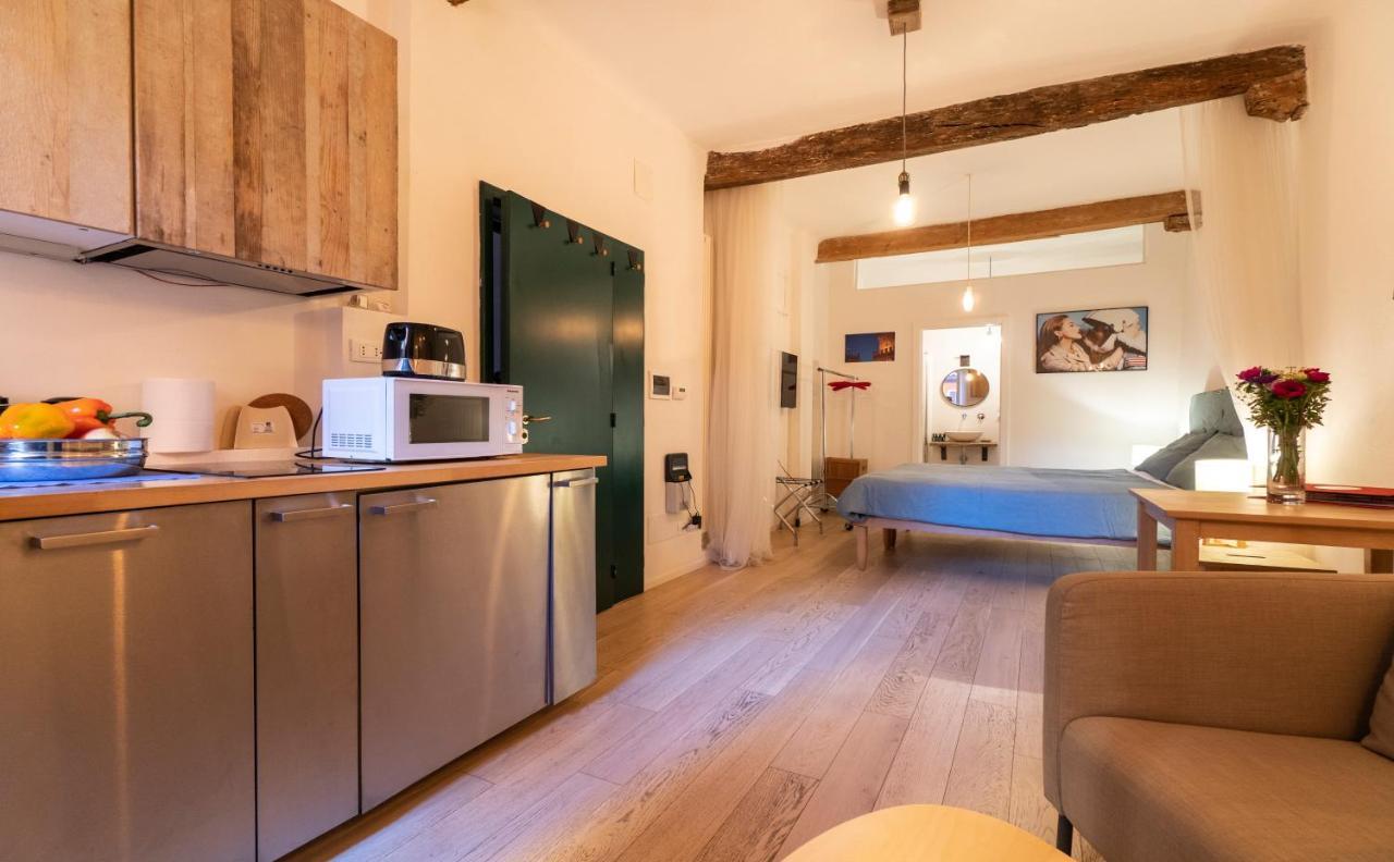 Lovely Studio D'Azeglio By Studio Vita Bologna Luaran gambar